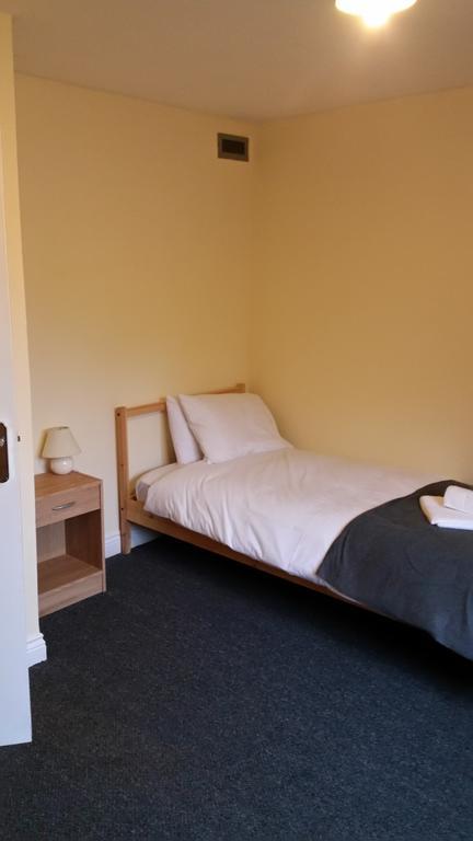 Livingston Ideal Commuter House Bagian luar foto